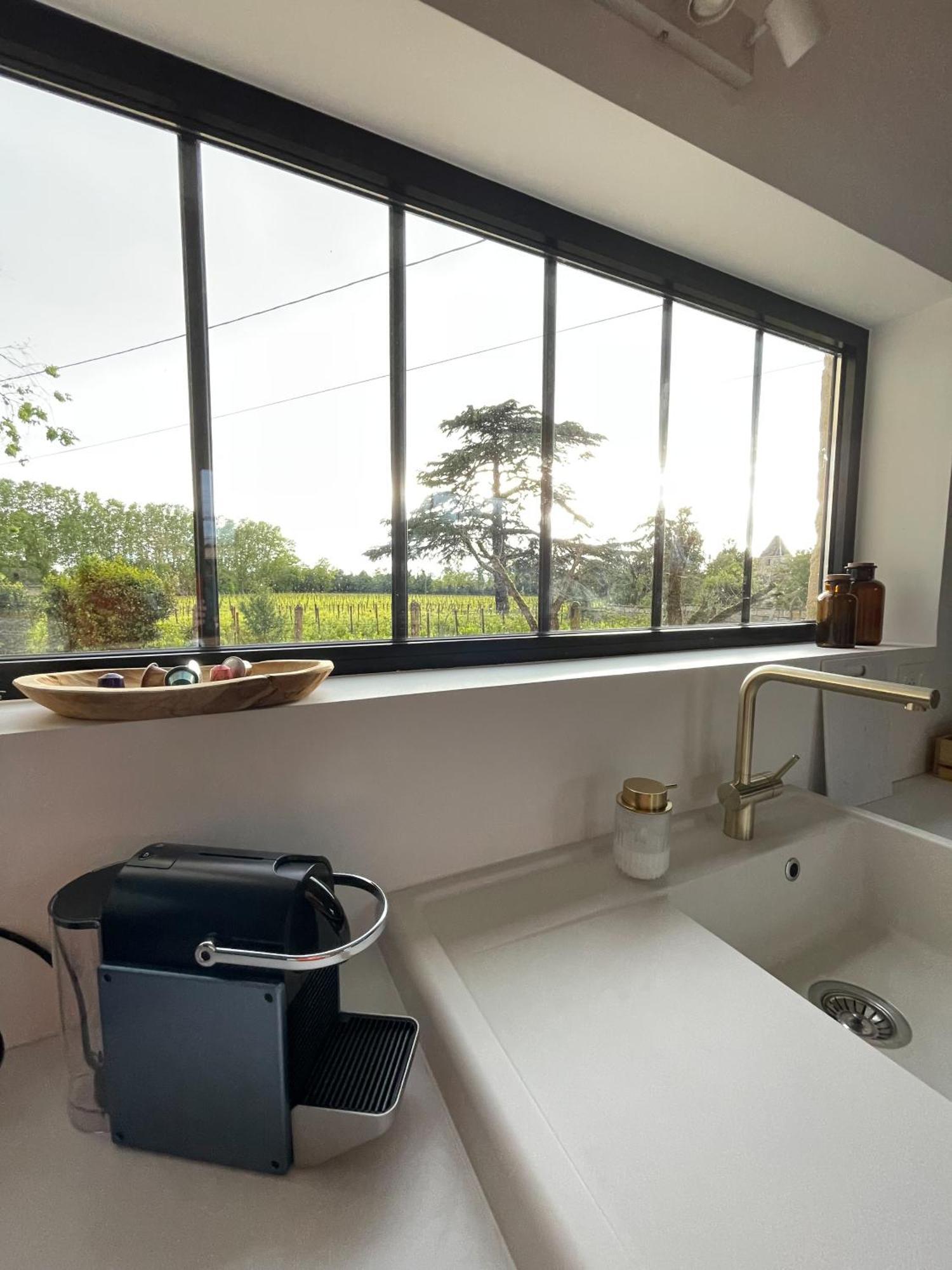 Maison Cosy Avec Vue Sur Les Vignes. Либорн Екстериор снимка