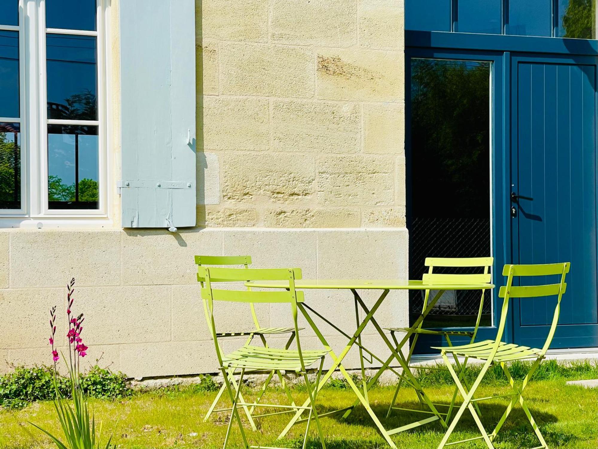 Maison Cosy Avec Vue Sur Les Vignes. Либорн Екстериор снимка